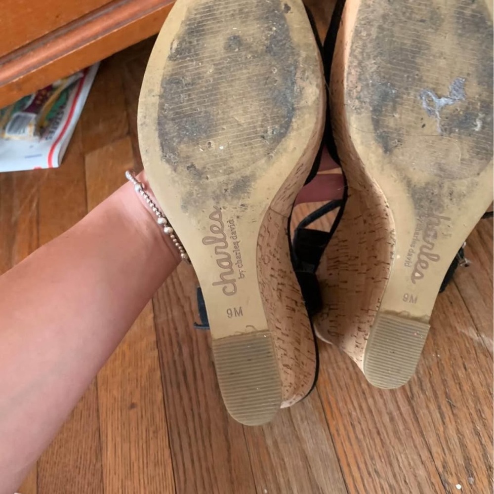 Charles David Black Wedge Sandals - Picture 2 of 2